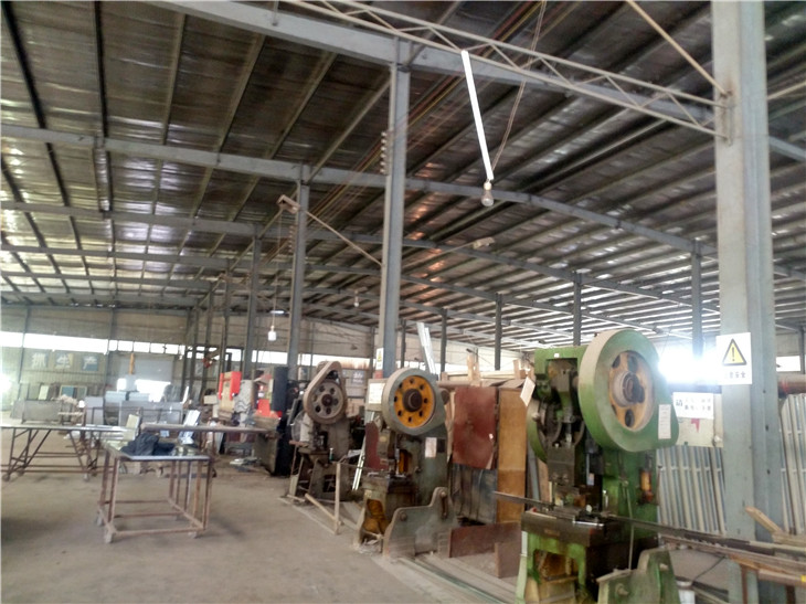 成都專業(yè)廠房拆除回收公司