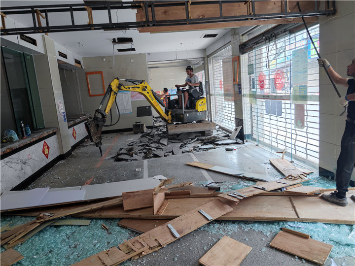 成都戰狼拆除銀行拆除案例遂寧橫山鎮農商銀行拆除